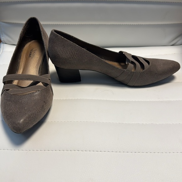 Kim Rogers Brown heels - Olissa classic pumps 7M - Picture 3 of 6